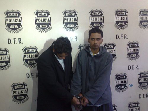 Oliveira (esq) foi preso em flagrante na última sexta-feira (9). Silva (dir) foi preso na residência dele na segunda-feira (12) | Adriano Ribeiro