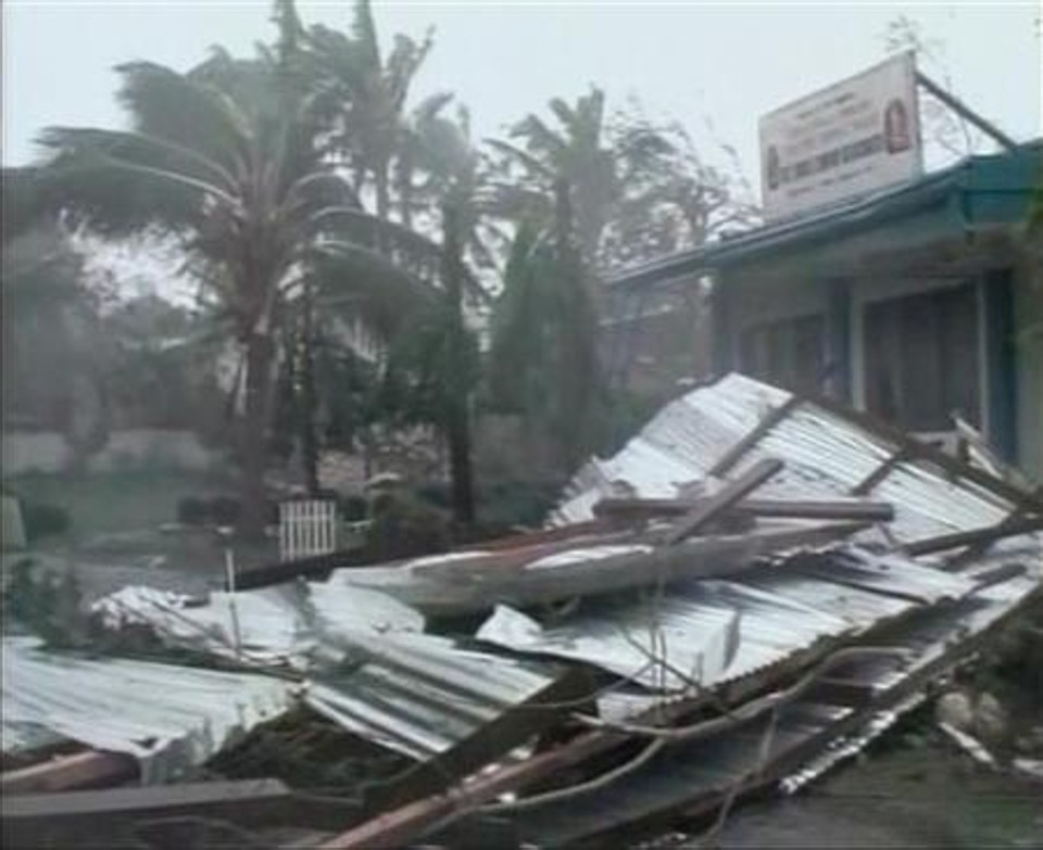 Equipe de resgate procuram por mais corpos nas Filipinas, vítimas de dois tufões | Reuters