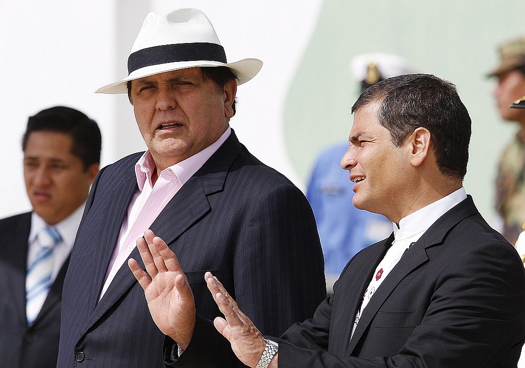 Presidentes do Peru (esquerda) e Equador discutiram o armamentismo na América do Sul e defenderam a paz na região | Reuters