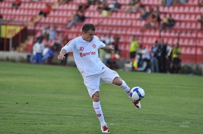 DAlessandro ajudou o Inter a viraro placar da partida contra o Sport | 