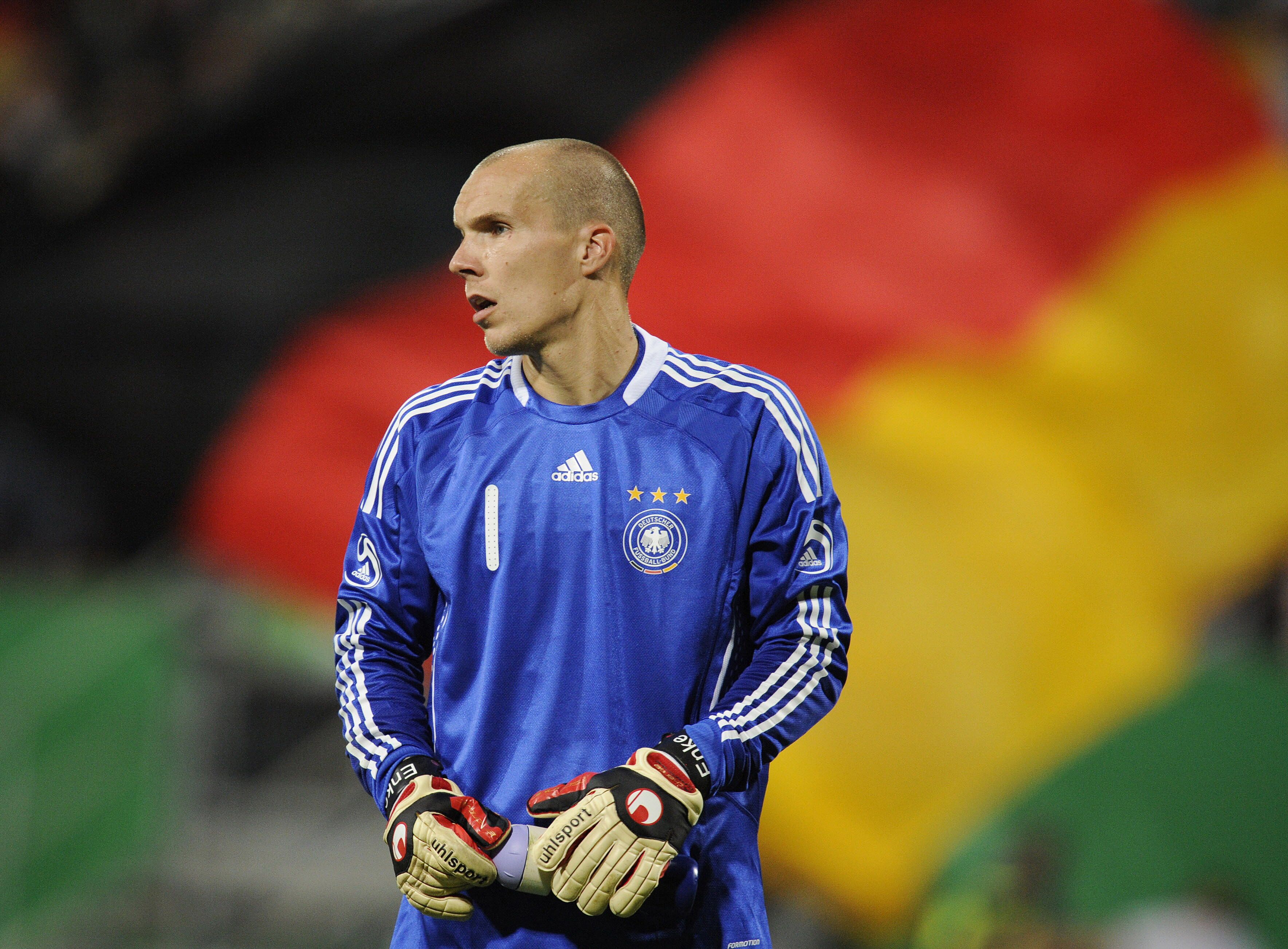 Robert Enke seria um dos goleiros da seleção alemã no Mundial de 2010 | FP PHOTO / JOHN MACDOUGALL