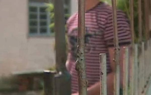 Casa foi assaltada na madrugada desta quarta-feira | Reprodução/TV Tem