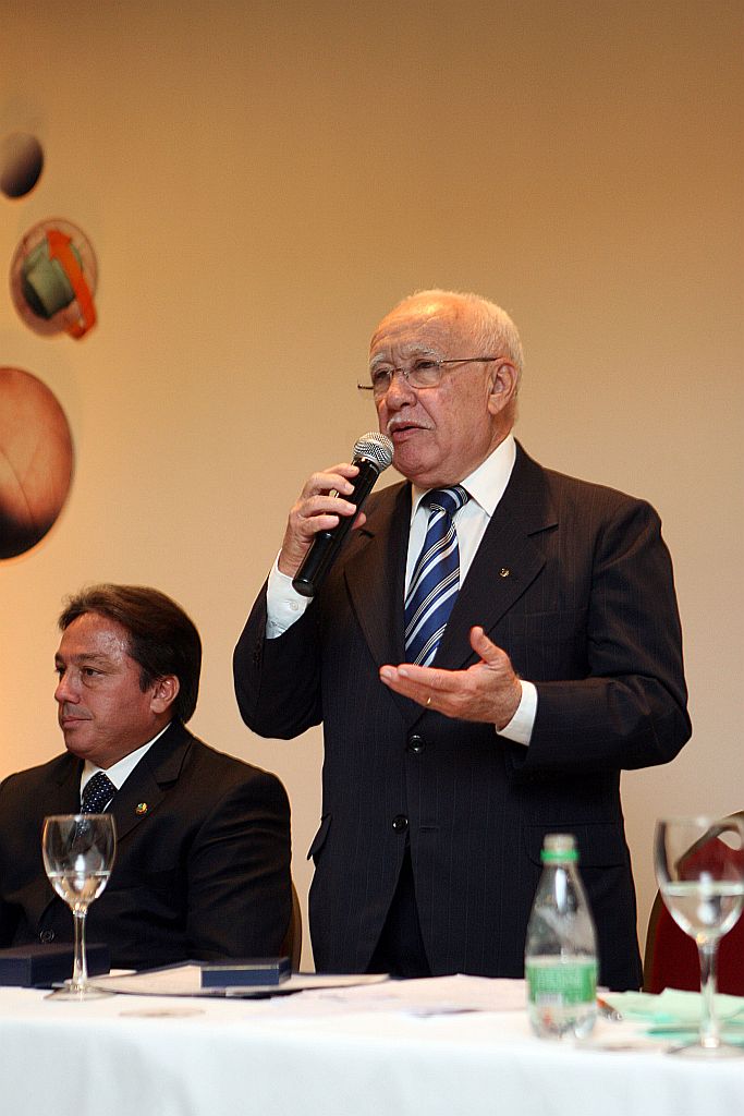 Quando se chega a uma fase da vida em que você é atacado por cumprir a lei, é preciso parar diante do altar da sociedade e questionar: onde está o erro? Na lei ou em quem a cumpre? Ubiratan Aguiar, presidente do TCU | Priscila Forone/ Gazeta do Povo