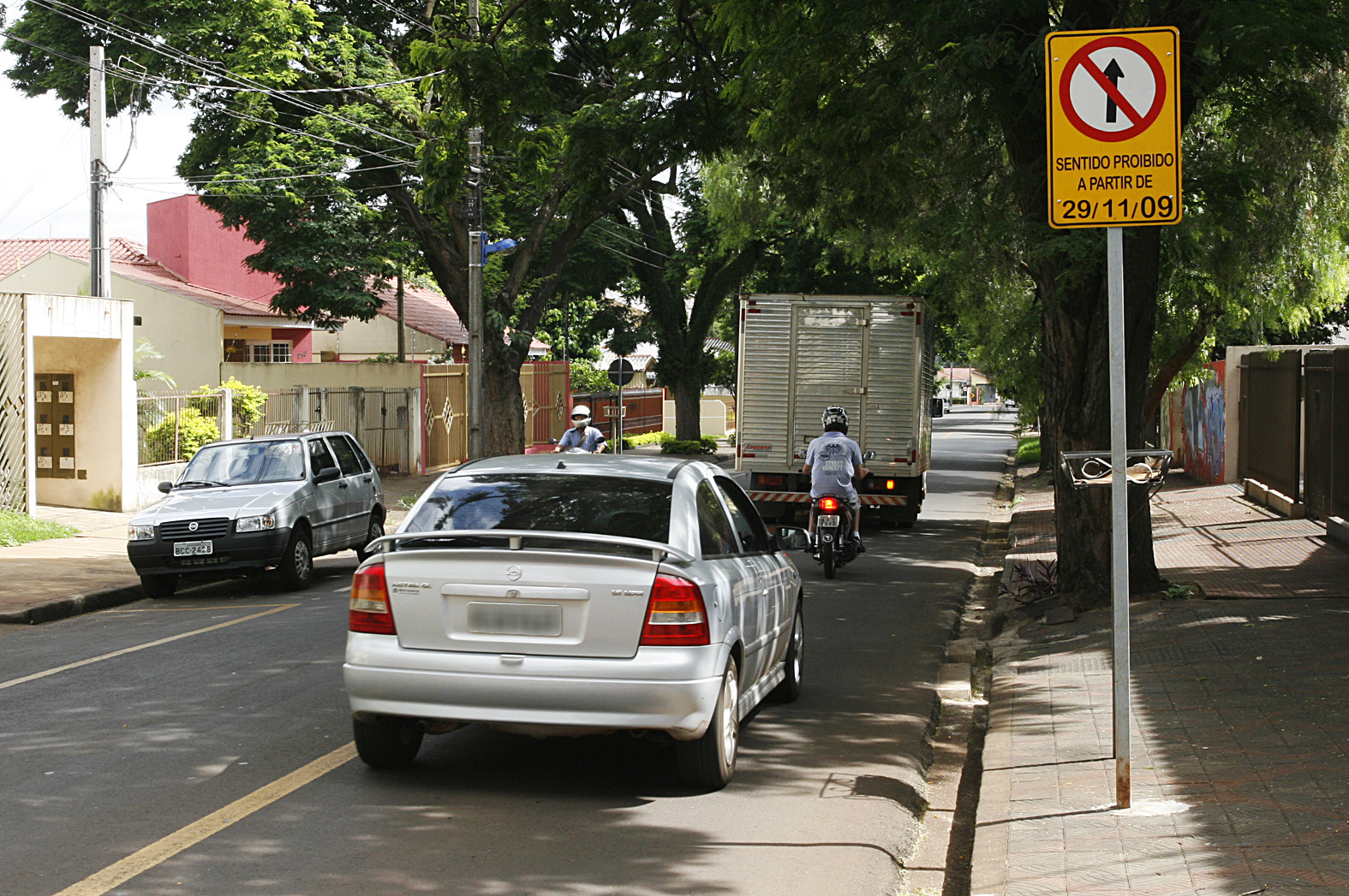 Rua Antonio Marin passa a ter sentido Vila Esperança Colombo, a partir de domingo | Roberto Furlan/PMM