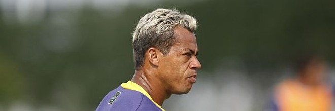 Marcelinho Paraíba enfrenta o Cruzeiro pendurado com dois cartões amarelos: hora de o talento do camisa 9 reaparecer | 