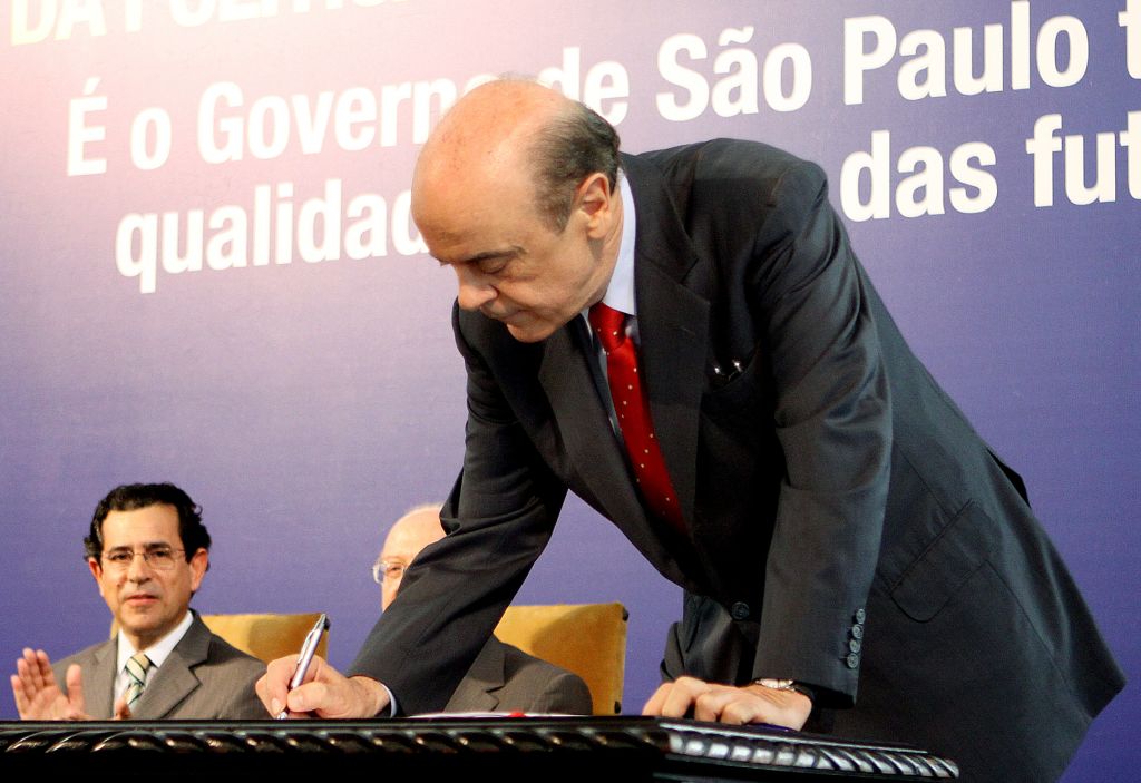 Senso de oportunidade: diante da indecisão do governo federal, Serra assina a lei estadual que fixa meta de redução de emissões | Sérgio Andrade/Governo de São Paulo