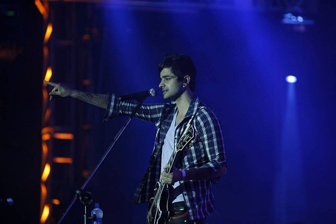 Os amantes do emocore deliraram com o som de uma das bandas mais premiadas do Brasil em 2009 |