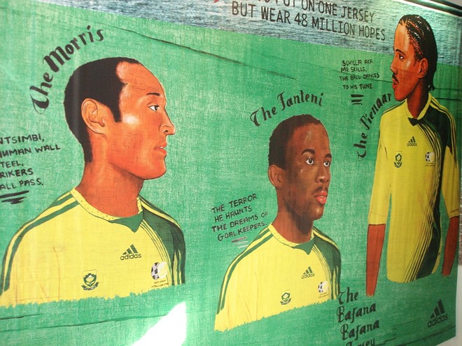Grafite de alguns jogadores da seleção sul-africana: país desconfia dos Bafana Bafana | 