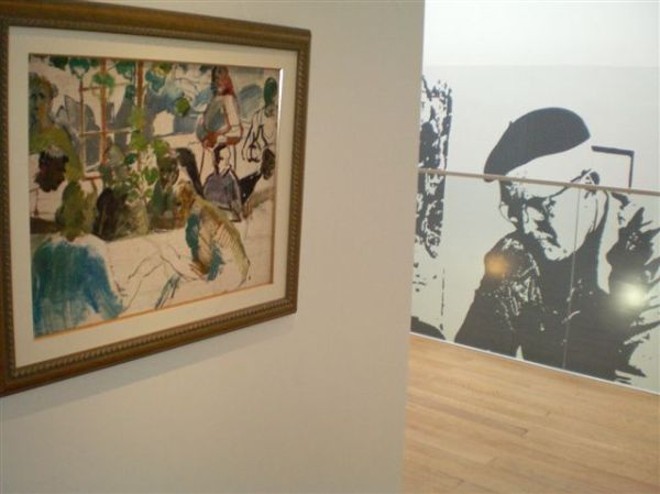 Público poderá ver obras, assistir filmes e ouvir uma entrevista concedida pelo artista |