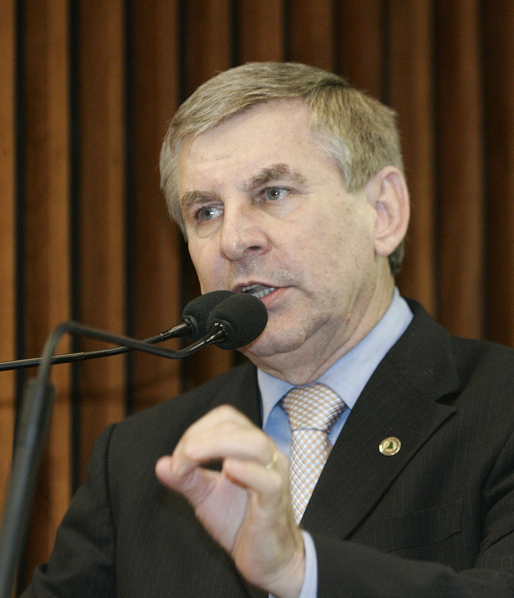 Não sei da profundidade das denúncias, mas se não conseguirmos resolver, em último caso, faremos a CPI. O que não dá pra fazer é querer apurar qualquer fato, baseado no diz que diz que. Élio Rusch, líder da oposição na Assembleia | Daniel Castellano/Gazeta do Povo