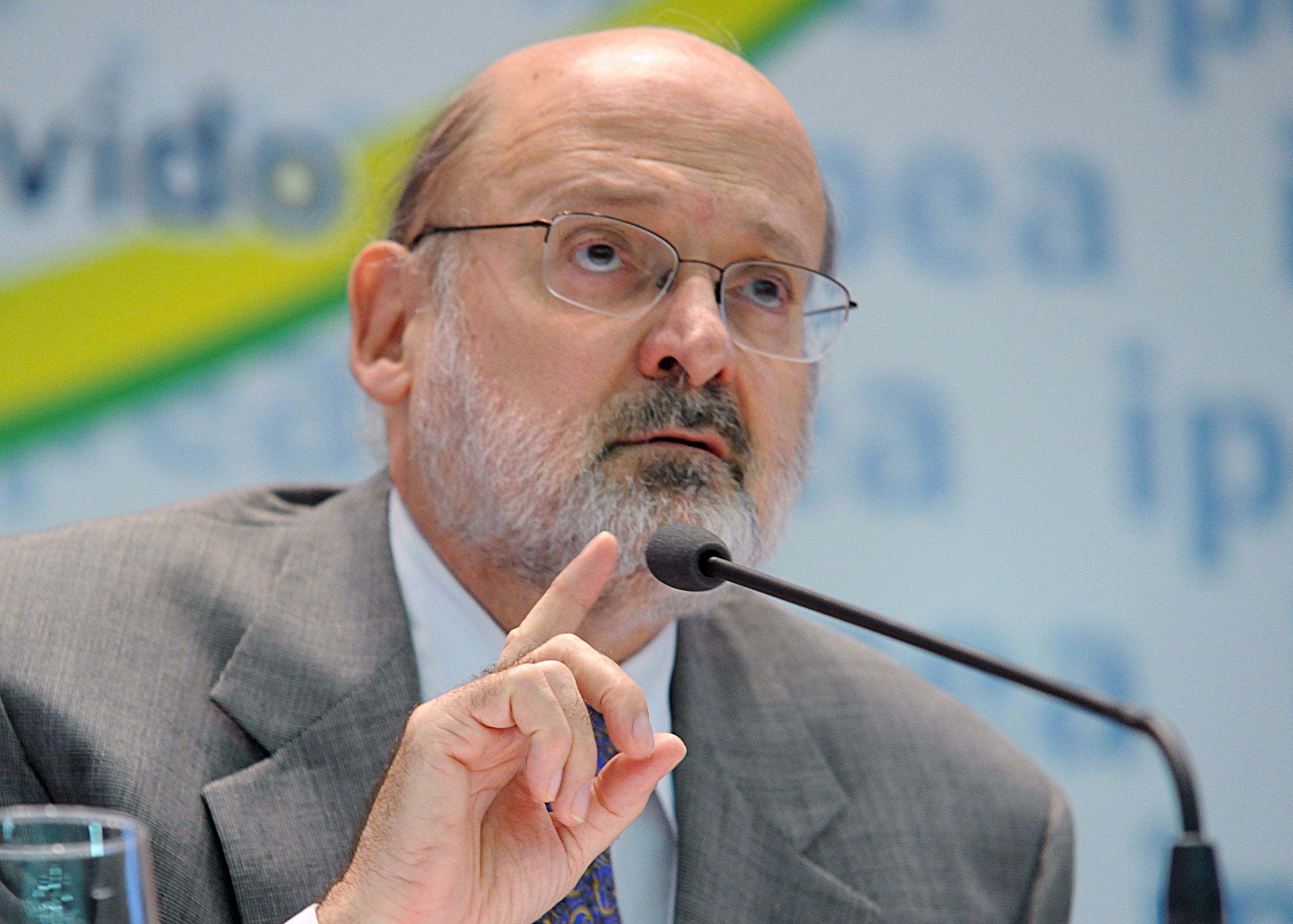 O presidente da Anatel, Ronaldo Sardenberg, fala no seminário internacional Alternativas para o Desenvolvimento da Infraestrutura e do Acesso em Banda Larga | Elza Fiúza/ABr