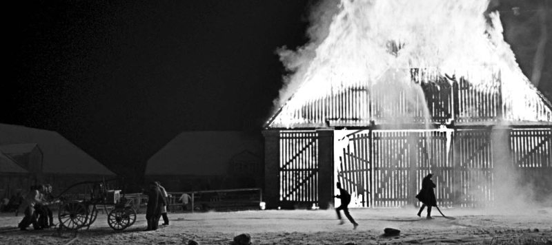 Assim como outros filmes do austríaco Michael Haneke, A Fita Branca fala de culpa, responsabilidade e confronto entre gerações; produção venceu a Palma de Ouro em Cannes | Divulgação