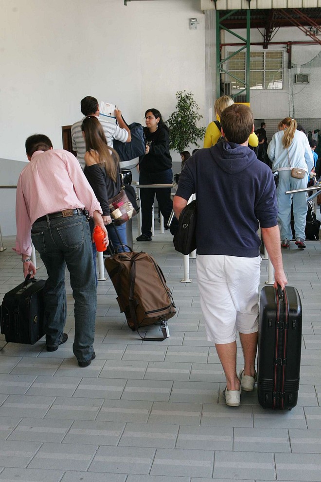 Candidatos não poderão mais levar malas cheias de livros para a segunda fase do Exame da OAB | 