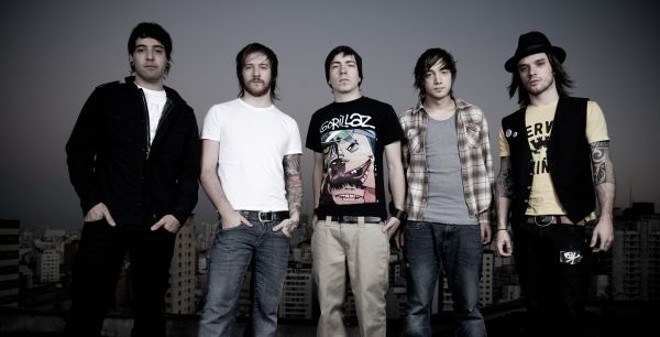 NX Zero quer revelar um pouco mais do disco novo |