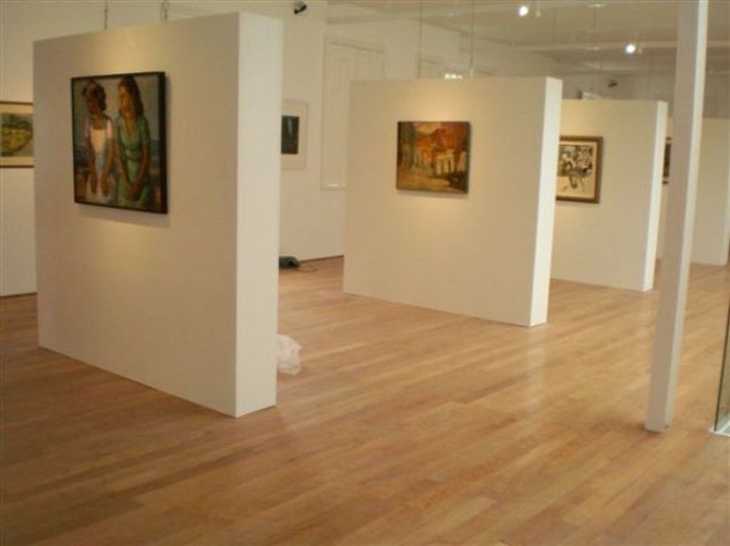 Exposição inaugural reúne cerca de 90 obras do artista italiano |