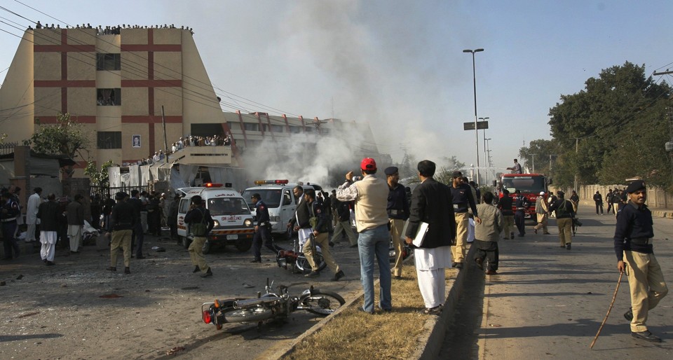 O atentado foi o sexto em menos de duas semanas dentro e em torno de Peshawar, a maior cidade da região | REUTERS/K. Parvez
