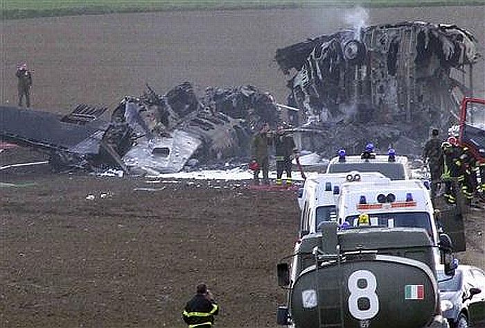 Cinco tripulantes morreram após a queda da aeronave | Reuters