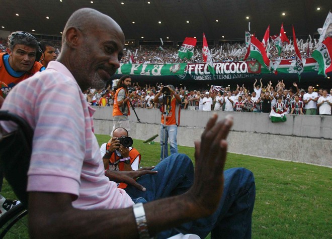 O dia foi marcado pela homenagem do Fluminense ao ex-jogador Washington, ídolo também do Furacão | 