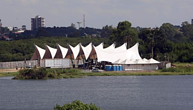 Vista de uma da tendas Ecomusic, um dos três palcos do Lupaluna que receberá ao todo quase 50 bandas |