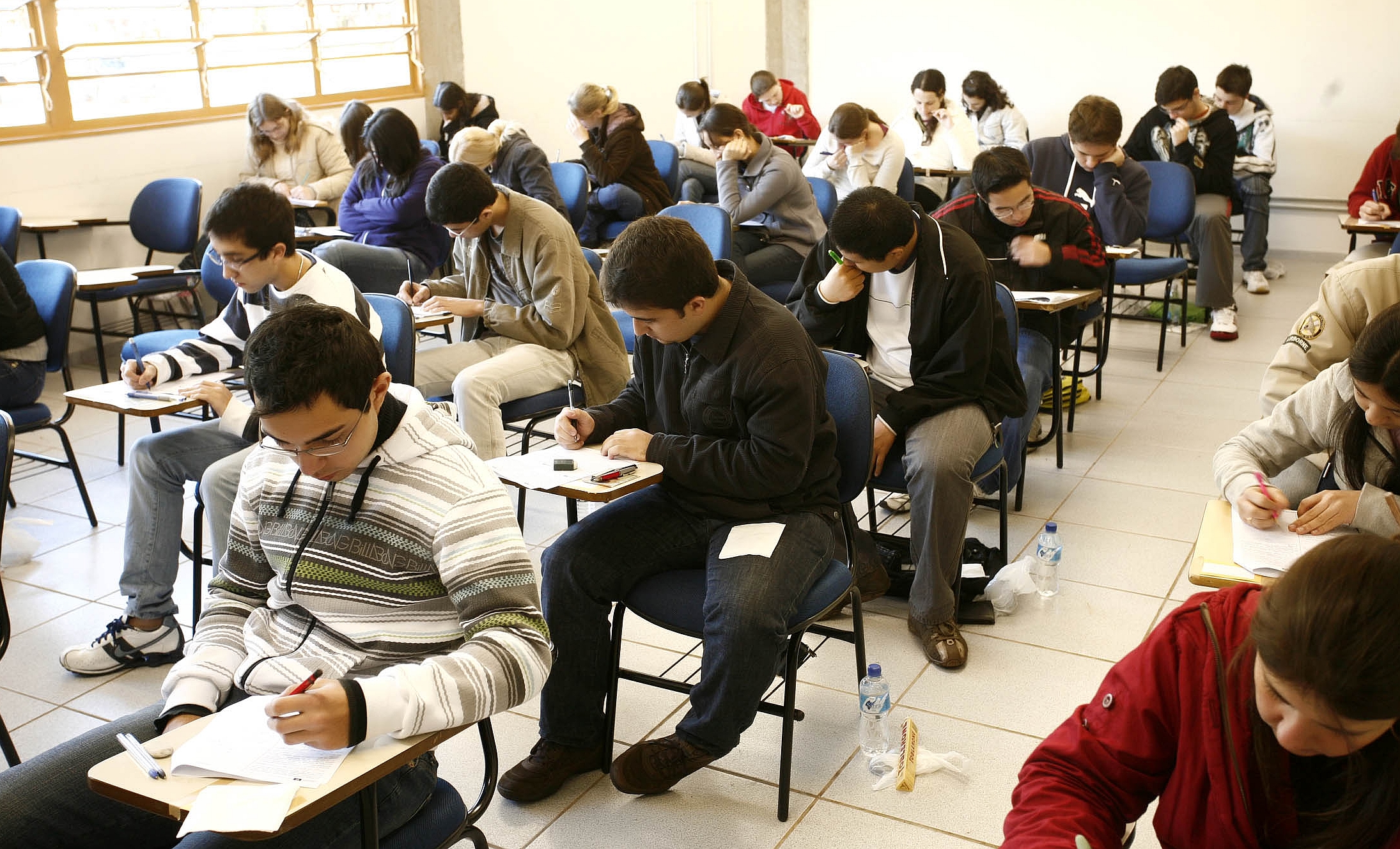 No domingo, os candidatos começaram o vestibular, realizando as provas de Conhecimentos Gerais | Heitor Marcon/Divulgação UEM/Asc