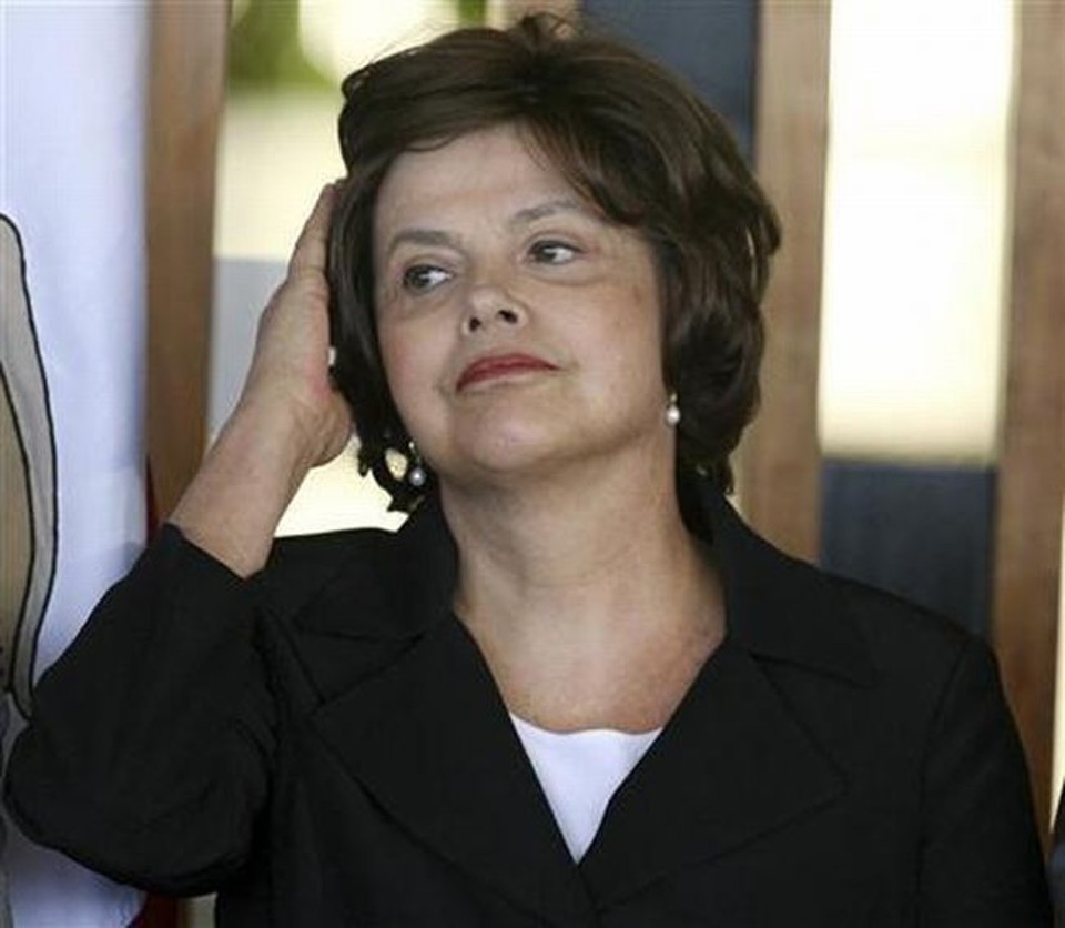 "O Lula é um fenômeno da comunicação política, ele tem crédito junto à população e é convincente. Além disso, tem conseguido fazer da ministra Dilma uma extensão de si próprio, transferindo para ela essa conjuntura positiva.", disse Humberto Dantas | Reuters