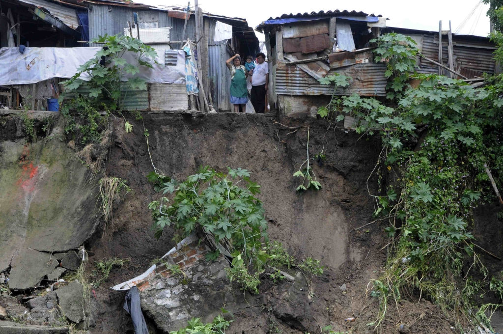 Pelo menos 91 pessoas morreram com as inundações e deslizamentos provocados pelo furacão Ida | Reuters