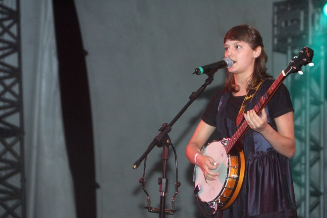 A cantora Mallu Magalhães | 