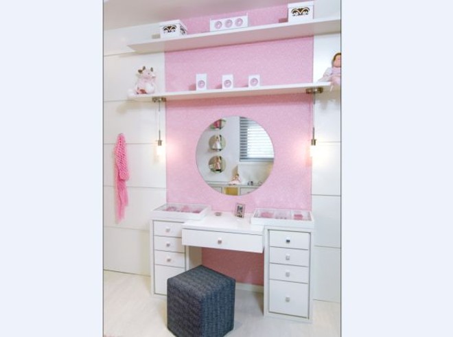 Com visual descontraído, projeto da loja Portiere para o quarto de uma criança | 