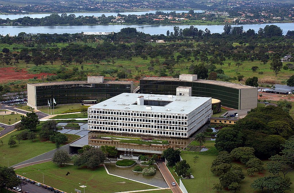 Sede do TCU em Brasília: proposta da senadora petista manteria as estruturas físicas, a mão de obra e o sistema de trabalho do tribunal | Divugação