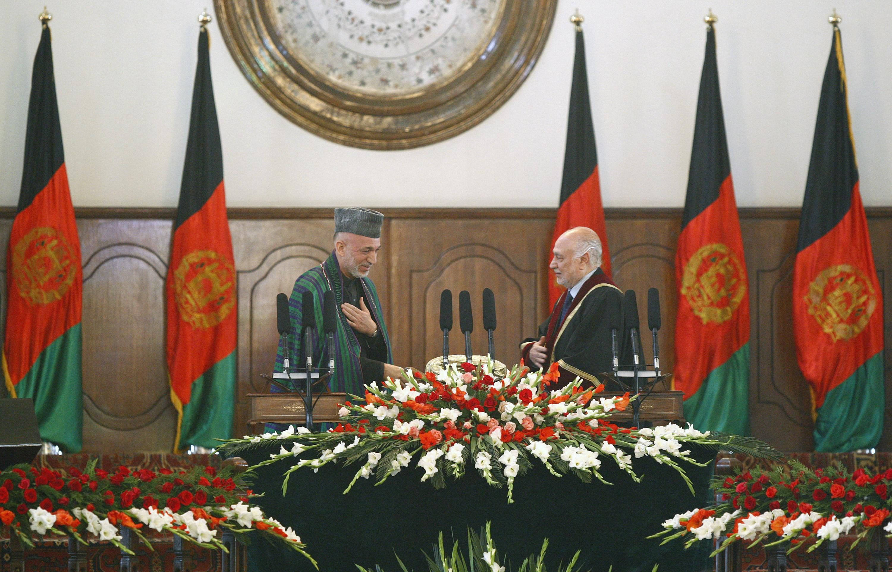 Hamid Karzai tomou posse para seu segundo mandato consecutivo no cargo | REUTERS/Jerry Lampen