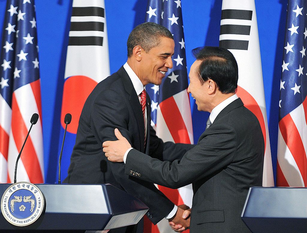 Presidentes dos EUA e da Coreia do Sul disseram estar dispostos a firmar acordo de livre comércio | Reuters