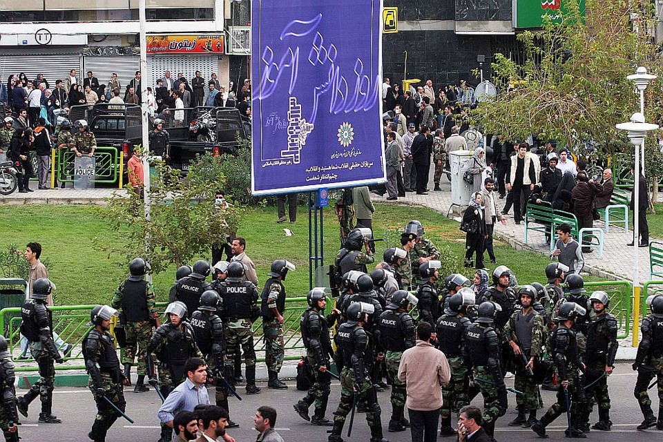 Imprensa estrangeira está tendo dificuldades para registrar os protestos devido às restrições impostas pelo governo iraniano | Reuters