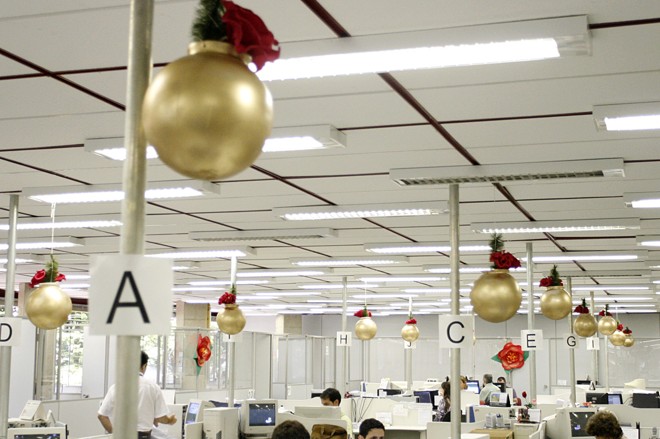 Repartições públicas, como secretarias municipais, também foram enfeitadas |