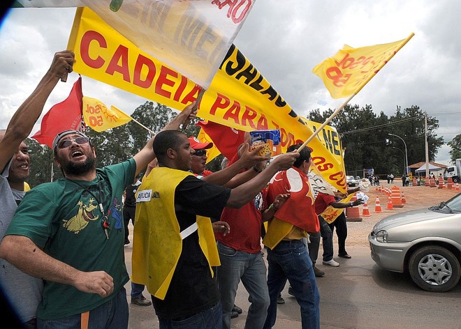 Protesto na frente da casa do governador Arruda, em Brasília: o que vem pela frente? |