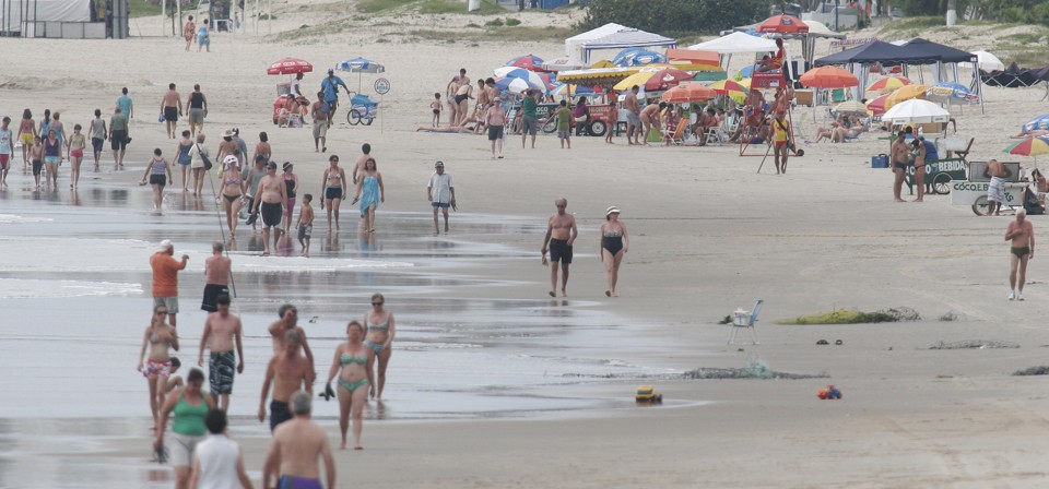 À tarde temperatura sobe e há previsão de chuva no Litoral | Jonathan Campos / Gazeta do Povo