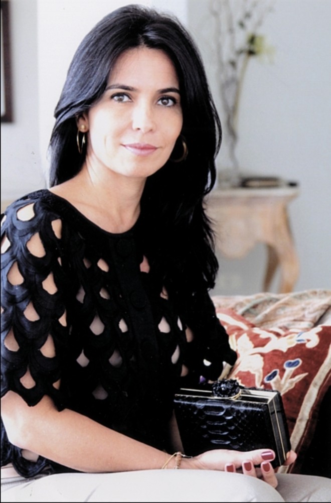 A bela Weni Maranhão expõe suas criações em bolsas dia 8,terça feira, a partir das 16 horas no address de Marisley Rosenmann. Em couro de python, peles exóticas, elas fazem sucesso entre as chiques de Brasília | 