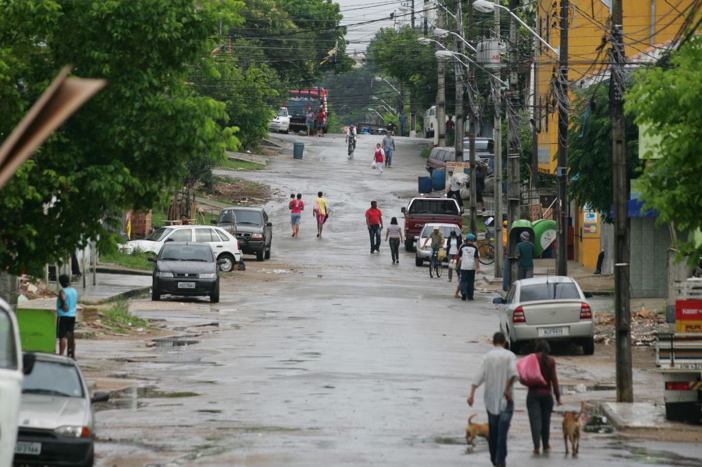 A Vila Torres, onde seis pessoas ficaram feridas no domingo: moradores pedem a presença do estado | Daniel Castellano/Gazeta do Povo