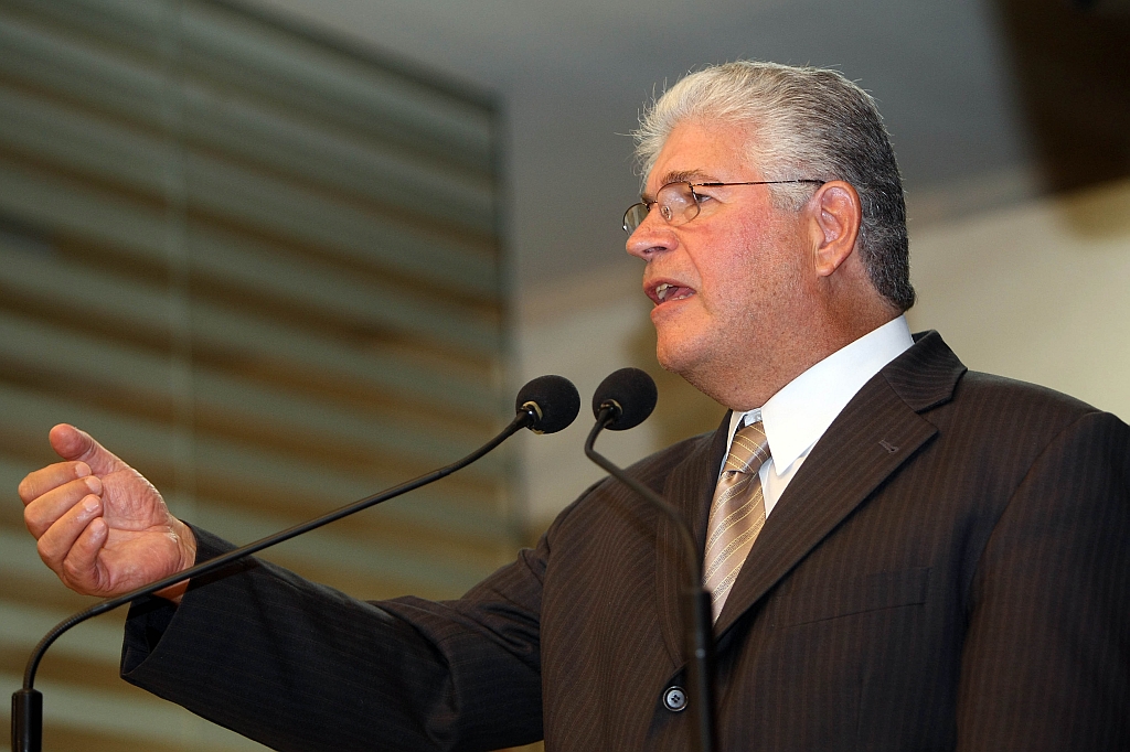 Se não for candidato, o governador Roberto Requião admite que apoiará nome do PT | Hedeson Alves/Gazeta do Povo