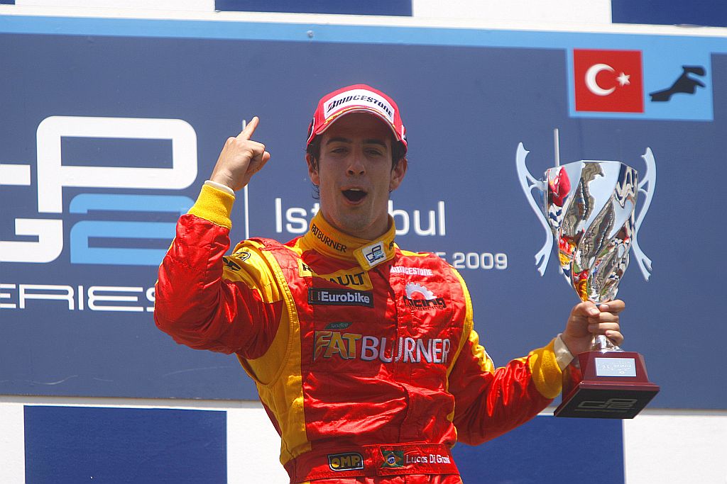 Lucas Di Grassi já tinha um bom relacionamento com a escuderia dos tempos de Fórmula 3 e conquistou a vaga ao conseguir um patrocínio de grande porte | Divulgação