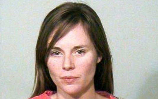 Mindy Renee Jones, 28 anos, roubou ambulância para escapar da polícia | Divulgação