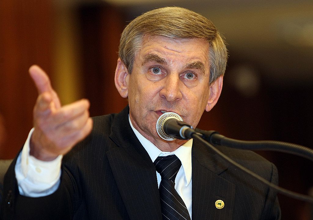 Élio Rusch propôs aumentar de 5% para 10% o desconto para o pagamento à vista, mas o governo bloqueou a modificação no plenário da Assembleia | Albari Rosa/ Gazeta do Povo