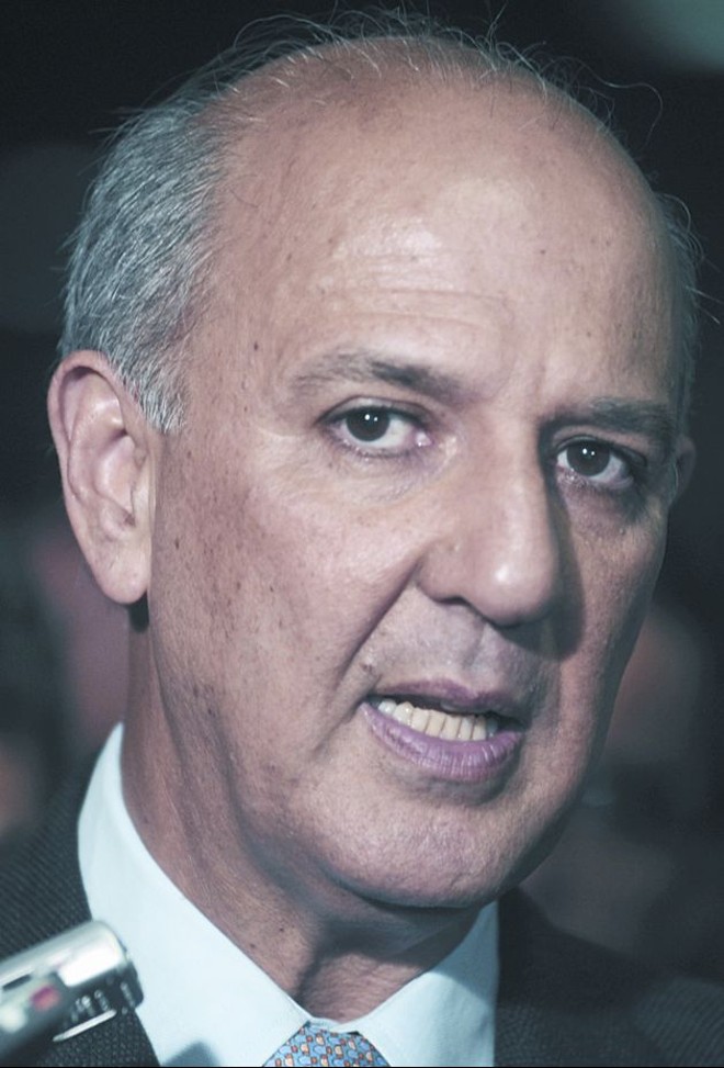 Arruda: enxurada de denúncias | 