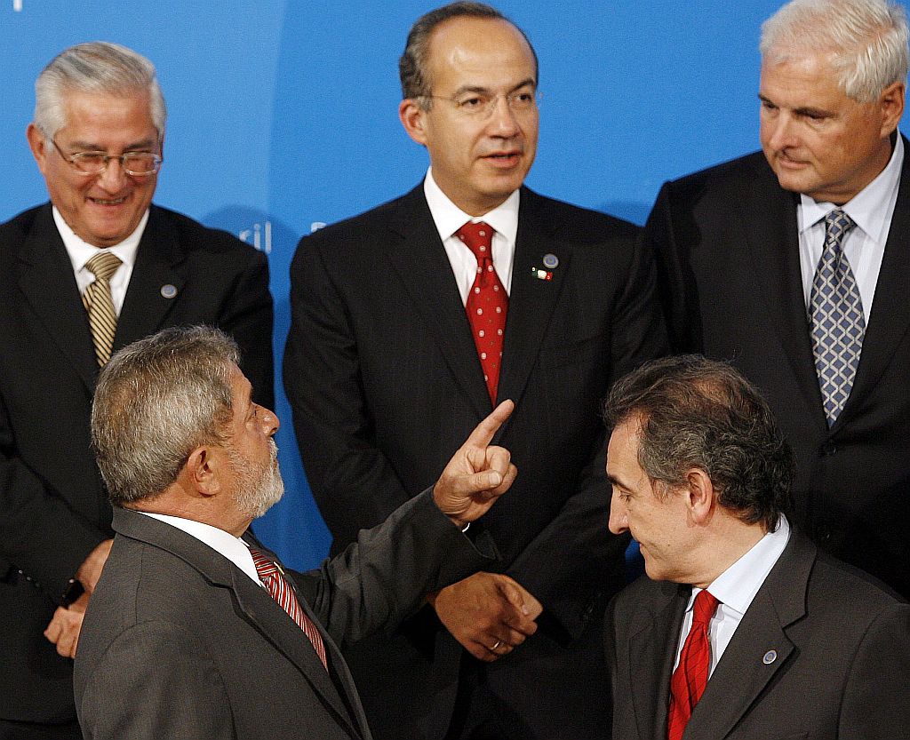 Presidente Lula ao lado de outros líderes em encontro da Cúpula Ibero-Americana | Reuters