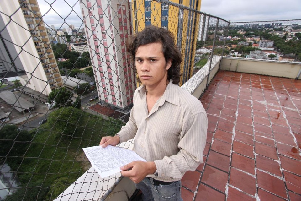 Nova lei aperta prazos para os inquilinos Dionadas Santini, que vai assinar contrato sob as novas regras: menos burocracia, mais rigor com atrasos | Giuliano Gomes/Gazeta do Povo