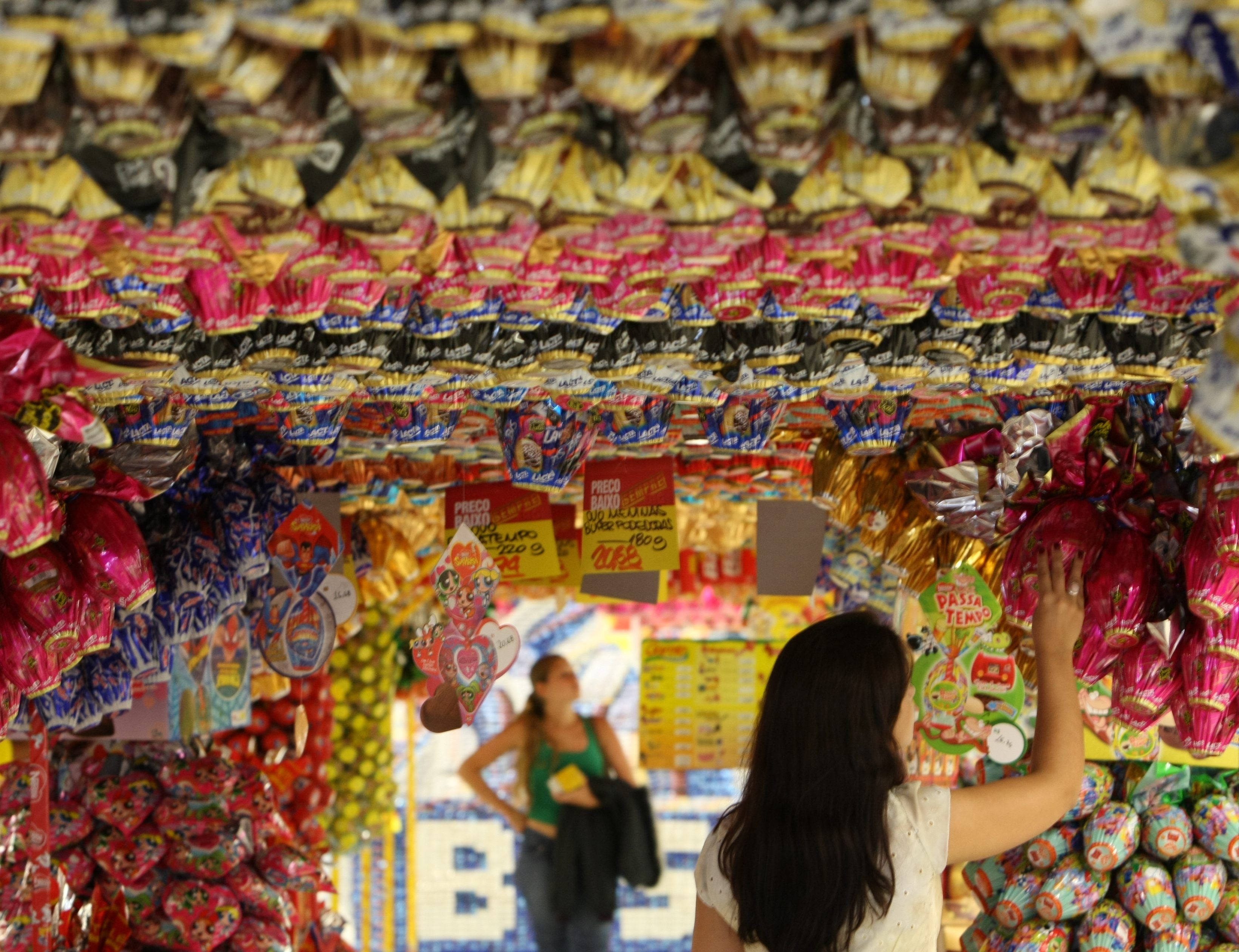 Apesar do aumento, empresários esperam aumentar vendas. Empresas investem em formatos criativos para atrair clientes | Marcelo Elias/Agência de Notícias Gazeta do Povo