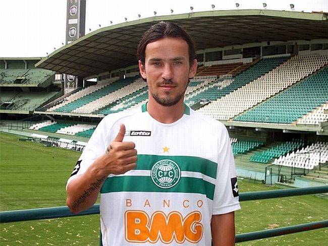 Enrico é o primeiro reforço do Alviverde para os desafios deste ano | Divulgação / Coritiba FC