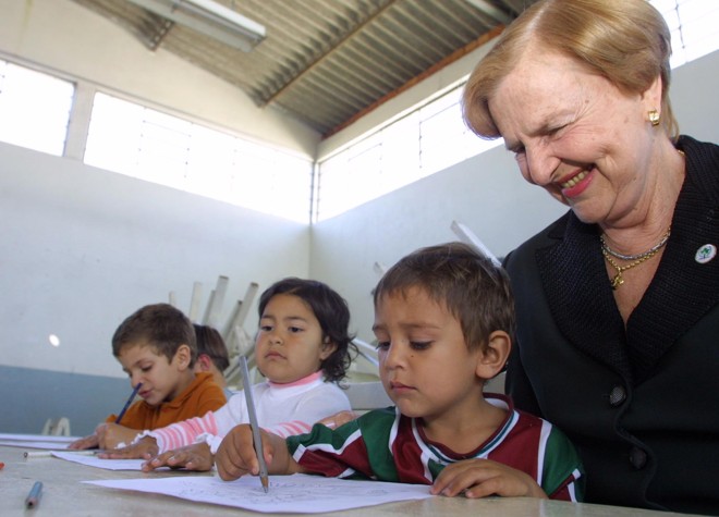 Dia de pesagem das crianças na paróqui Sagrado Coração / 2005 | 