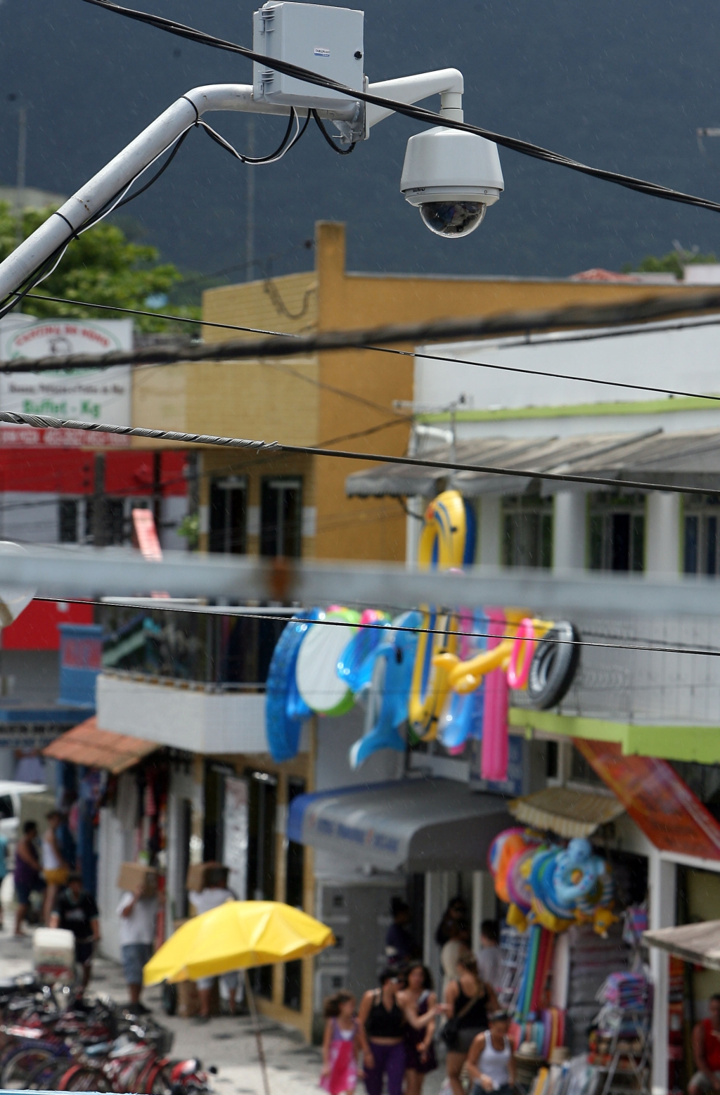 Ao todo, 44 câmeras de monitoramento foram espalhadas por Matinhos | Hedeson Alves / Gazeta do Povo