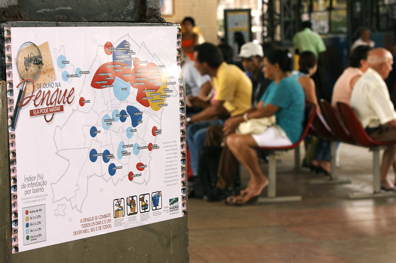 Cartazes com o Mapa da Dengue em Maringá estão sendo fixados em locais públicos e divulgado no site da prefeitura | André Renato/PMM