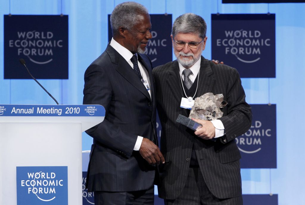 Amorim recebeude Kofi Annan homenagem no lugar de Lula | Michael Buholzer/AFP